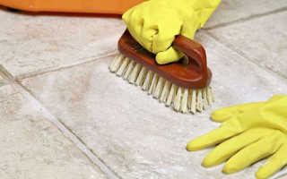 Мытье плитки после ремонта